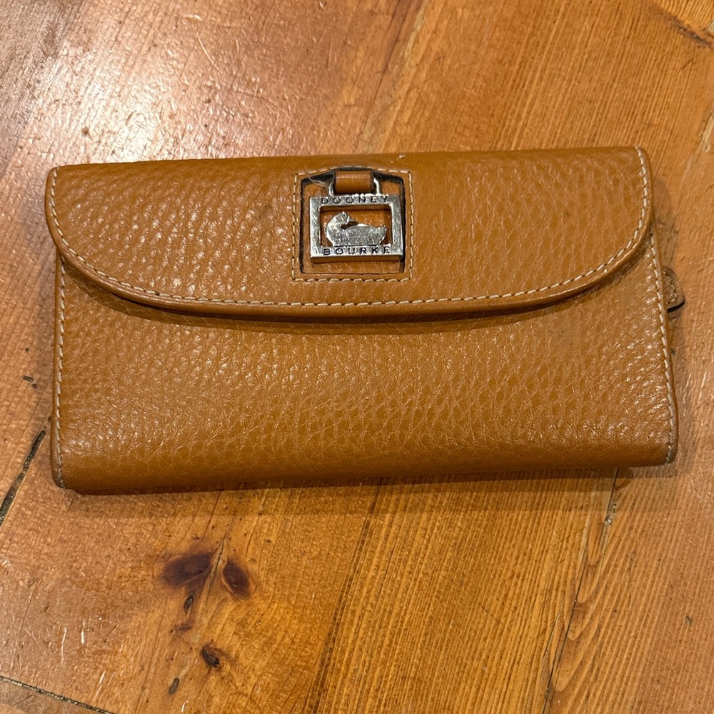 Dooney & Bourke Tan Leather Wallet
